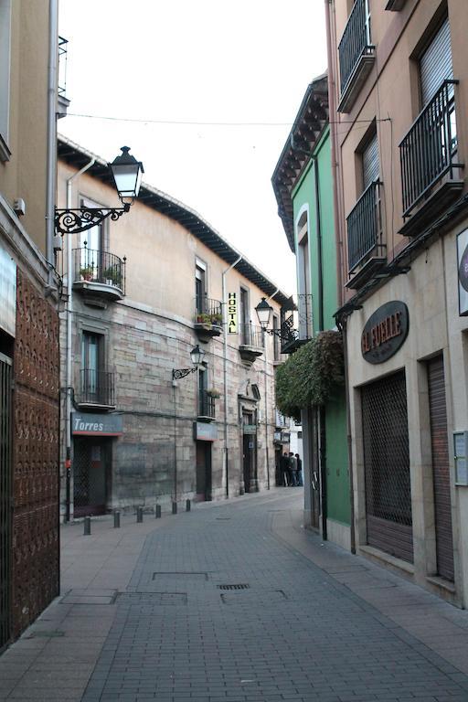 Hostal San Martin Leon Exterior photo